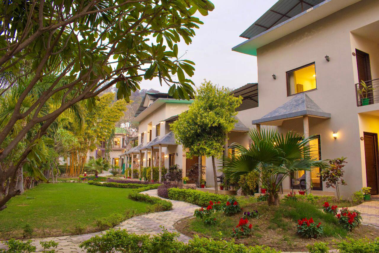 Clarissa Garden View