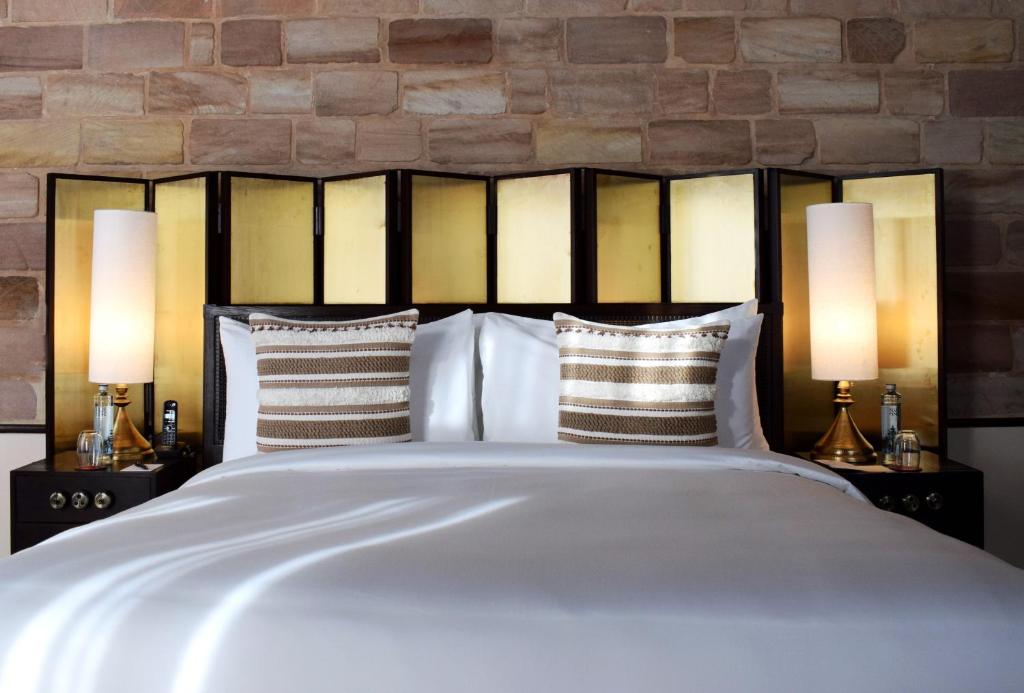 Luxury Suite with Orchard View