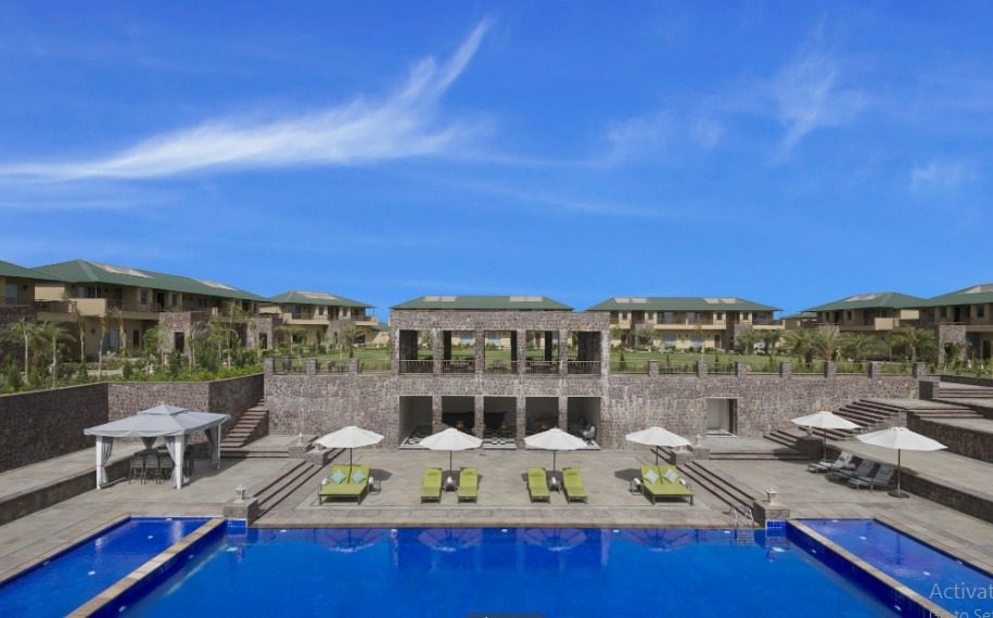 Taj Sawai Modern Villa Exterior